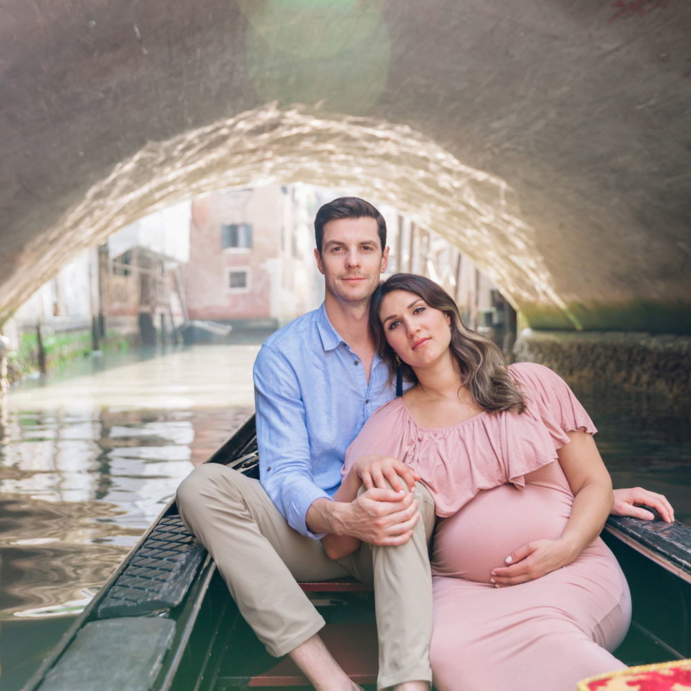 Babymoon in Venice, pregnancy photo session