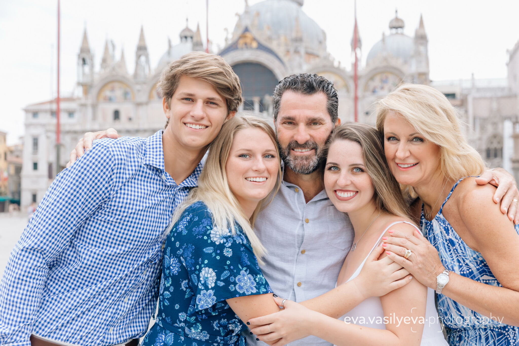 family travel photographer in venice